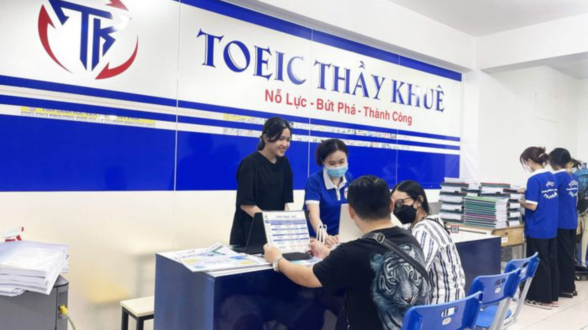 trung tâm luyện thi TOEIC